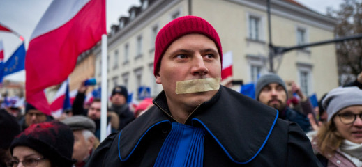 Wystawa Chrisa Niedenthala odwołana z powodów politycznych