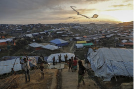 Nagroda Pulitzer 2018 w kategorii Feature Photography - redakcja fotograficzna Reuters | Zdjęcia ukazują przemoc, z jaką spotkali się uchodźcy Rohingya uciekając z Birmy.