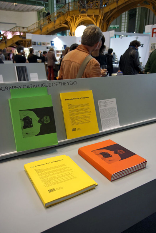 Photography Catalogue of the Year: Christopher Williams “The Production Line of Happiness” i “Printed in Germany”