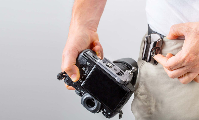  SpiderLight Holster – wygodny system przenoszenia aparatu