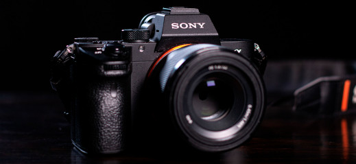 Sony pozwane przez użytkownika za domniemaną wadę migawki w A7 III