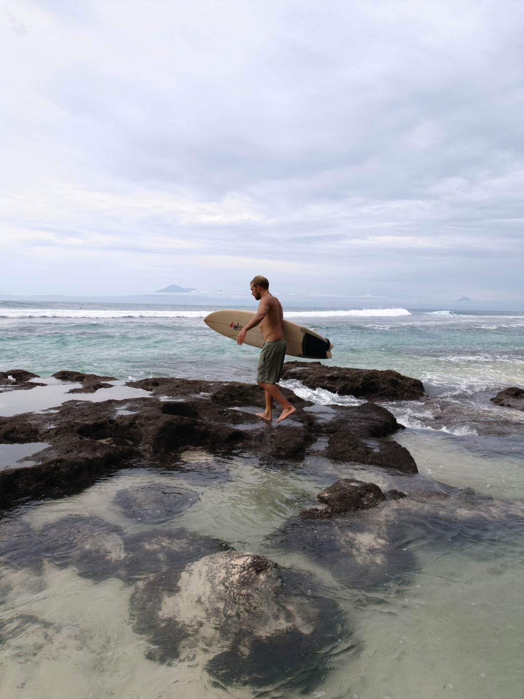 1/1034 s, f/1.5, ISO 80, 23 mm