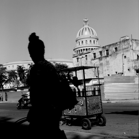 Fot. Ewa Sho, z projektu Between the Worlds / Urban Photo Awards 2025