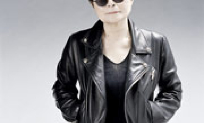 Yoko Ono