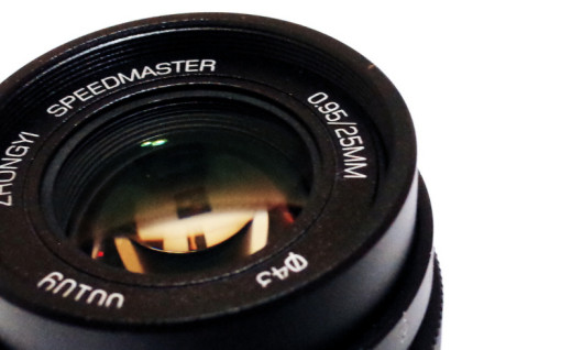 Mitakon Speedmaster 25 mm f/0.95