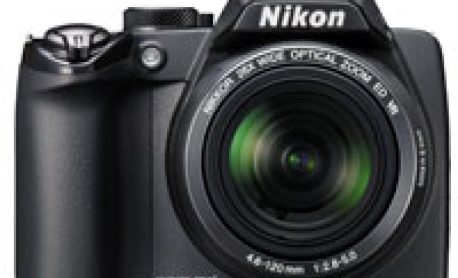  Nikon Coolpix P100