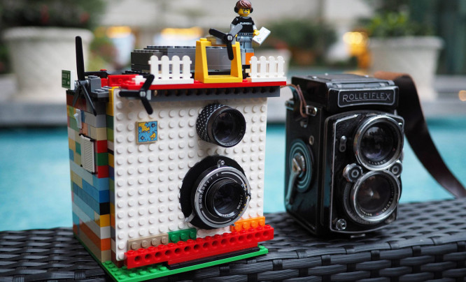  Fotograf stworzył aparat natychmiastowy z klocków Lego