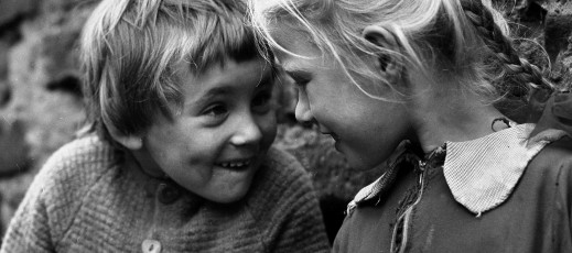 Fotograficzna podróż do czasów dzieciństwa – wystawa prac Wiesława Zielińskiego