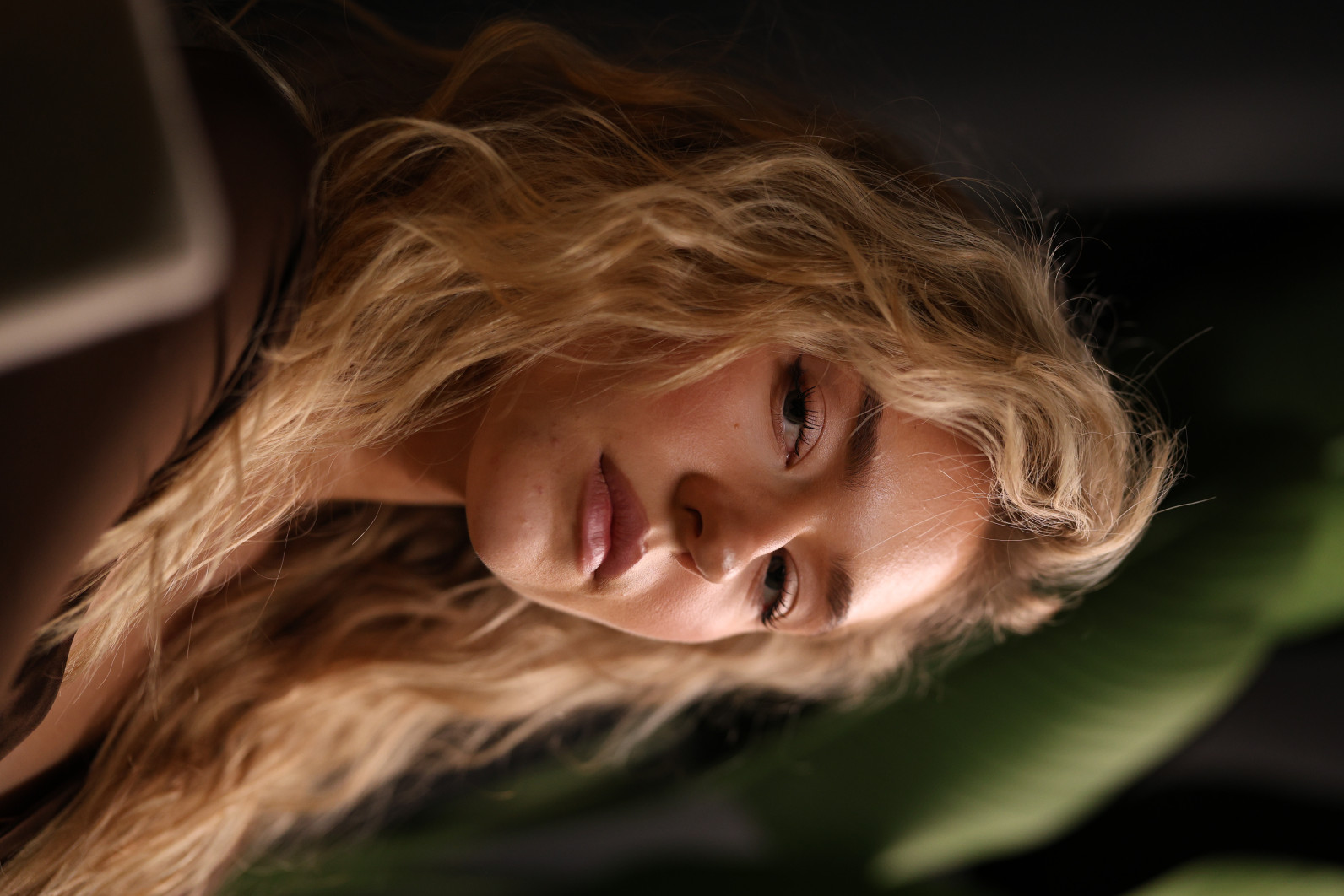 1/400 s, f/1.8, ISO 2000, 85.0 mm