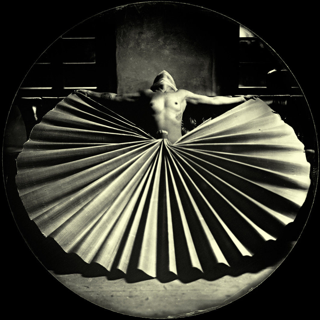 Fot. Arek Akki, 1. miejsce w kat. Analog - Film - Fine Art / International Photography Awards 2025