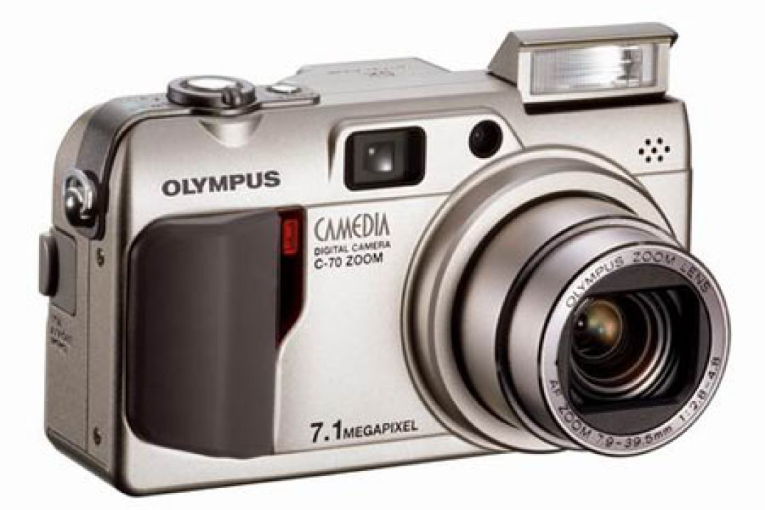 Olympus C-70 Zoom - 7 MP dla zaawansowanych