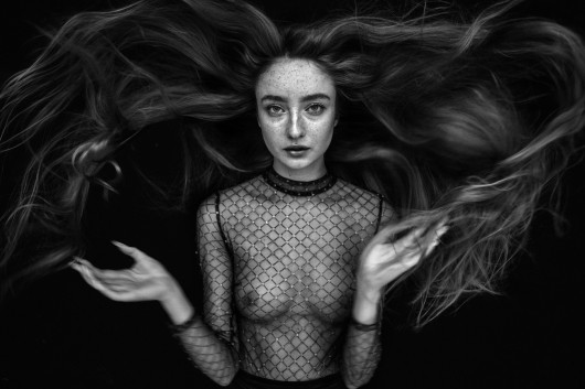 fot. Karolina Pyrek, Evanescent, wyróżnienie w kat. Nudes / Siena Creative Photo Awards 2021