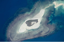 fot. nasa.gov | wyspa Adele, Australia