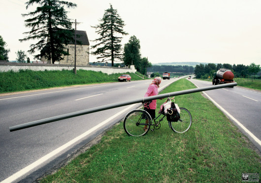 fot. Stanisław Kulawiak Trofeum z cyklu Na peryferiach PRL, Siewierz 1990