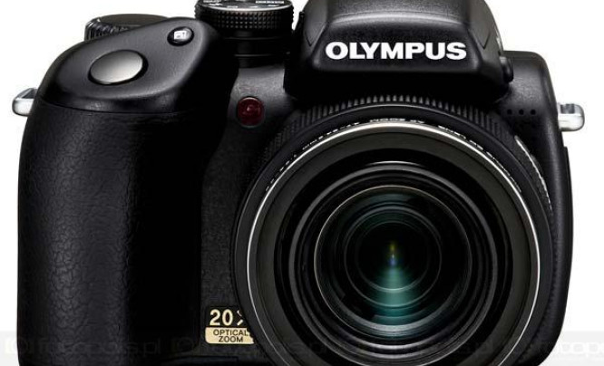 Olympus SP-570 UZ - 20-krotny zoom od 26 milimetrów