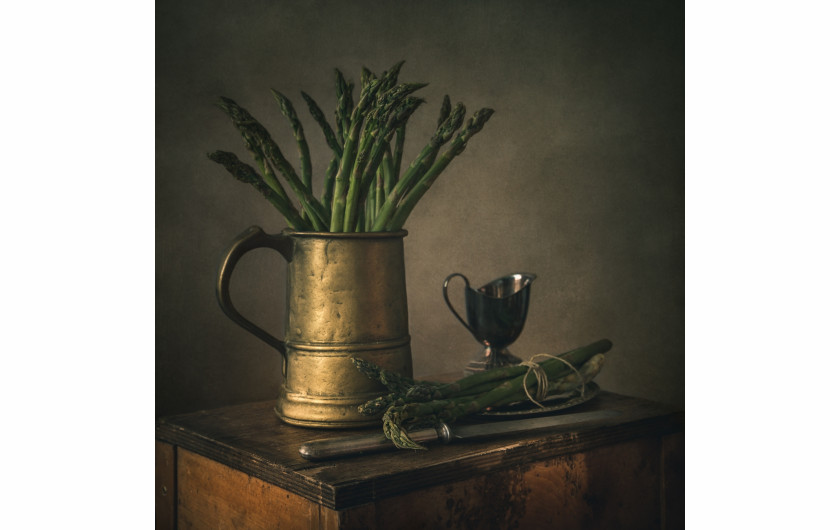fot. Iwona Czubek, Still Life With Asparagus, wyróżnienie w kat. Still Life / Siena Creative Photo Awards 2021