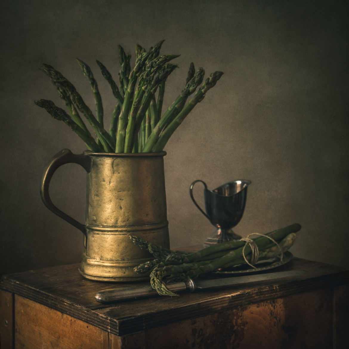 fot. Iwona Czubek, "Still Life With Asparagus", wyróżnienie w kat. Still Life / Siena Creative Photo Awards 2021