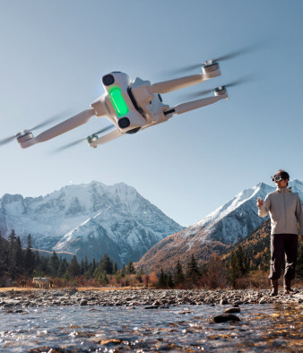 Antigravity A1 w końcu nadlatuje. Pierwszy dron z kamerą 360° dostępny w sprzedaży
